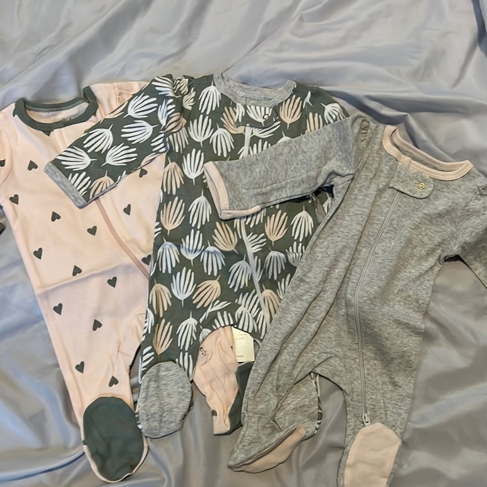 3 set Sound Cloud Onesies